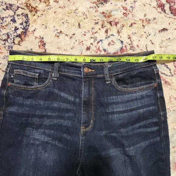 Sold - Judy Blue Dark Wash Raw Hem High Rise Wide Leg Jeans Size 13 / 31 - Picture 11 of 13